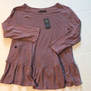 Abercrombie & Fitch NWT ruffle hem top